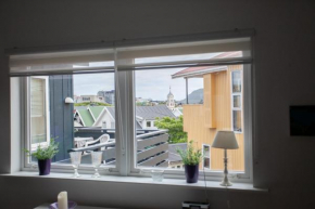 Downtown Tórshavn - Large 3 Bedroom Apartment
